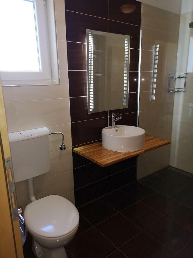 Apartments Pongrac Cres Kültér fotó